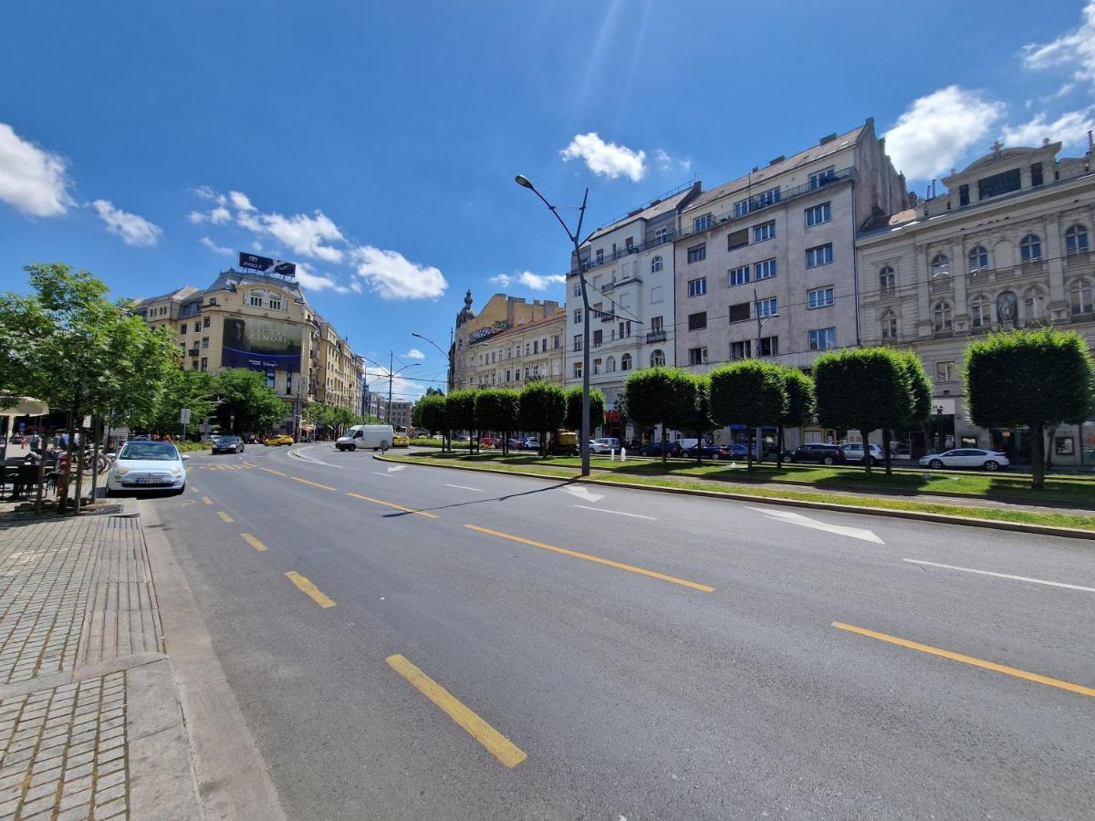 Central Point Budapeste Exterior foto